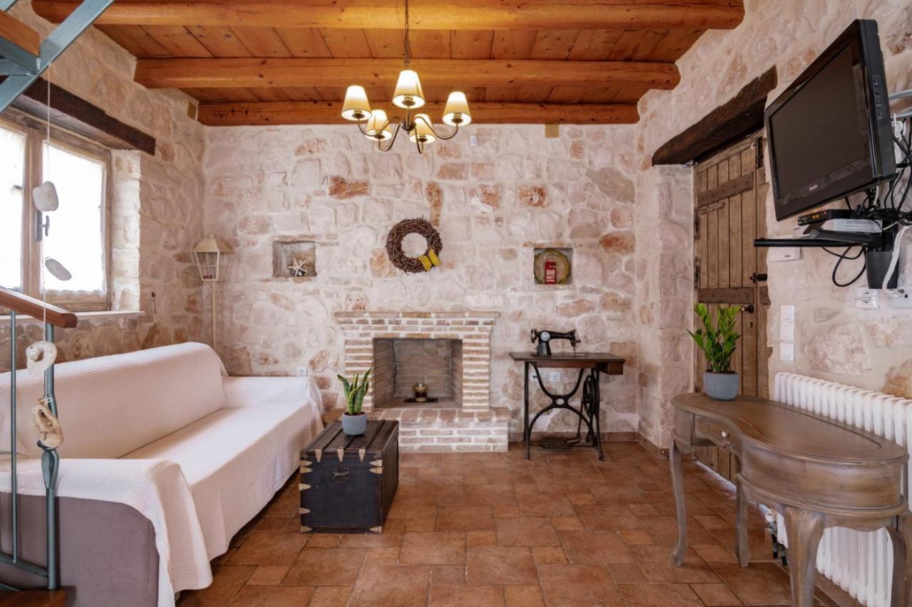 Strofilia Authentic Villas Skinaria Bagian luar foto