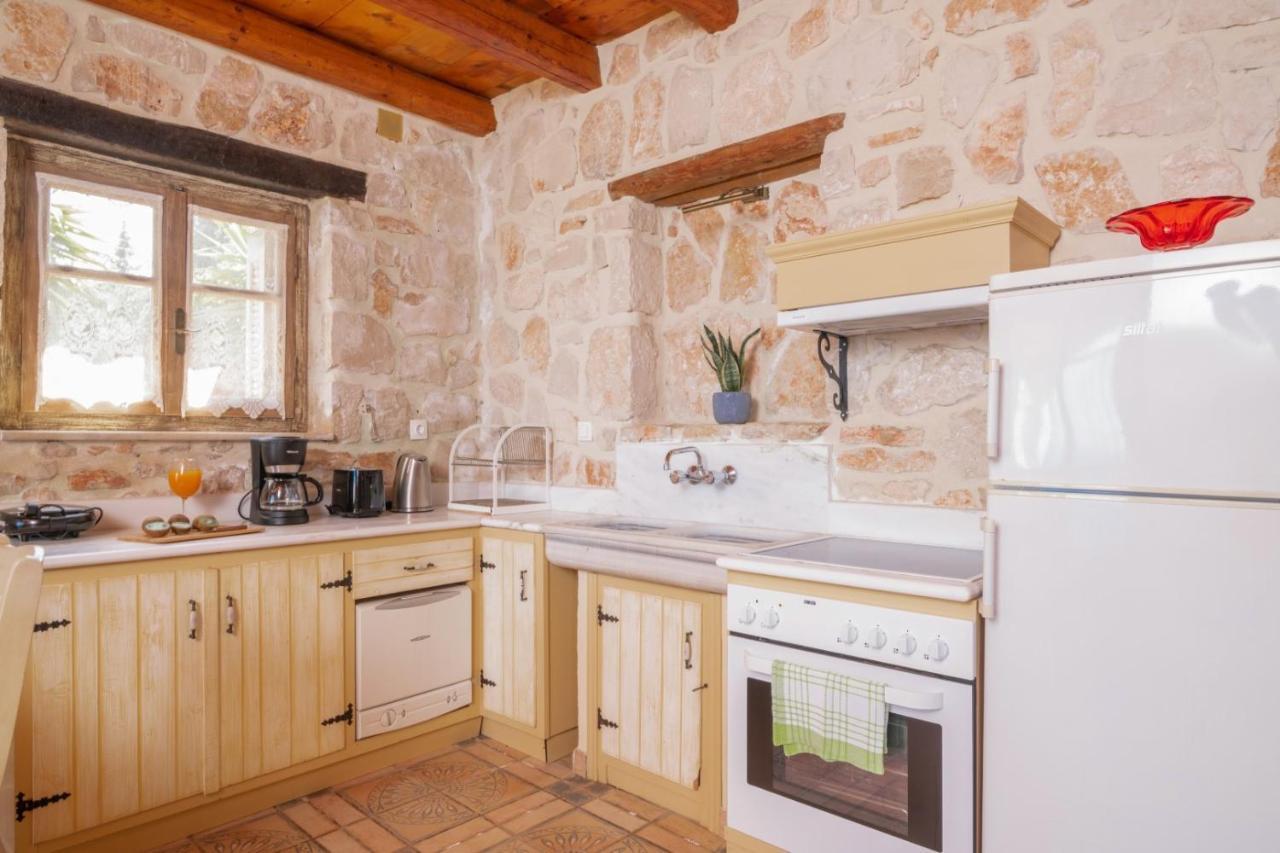 Strofilia Authentic Villas Skinaria Bagian luar foto